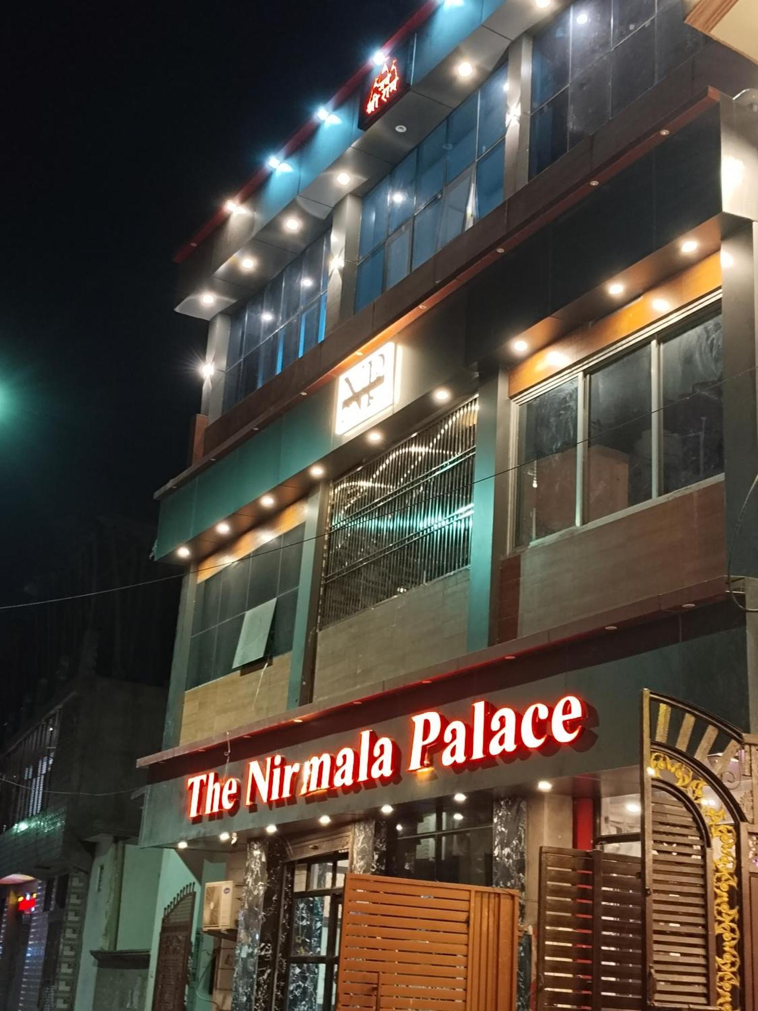 The Nirmala Palace Hotel Ayodhya Eksteriør billede